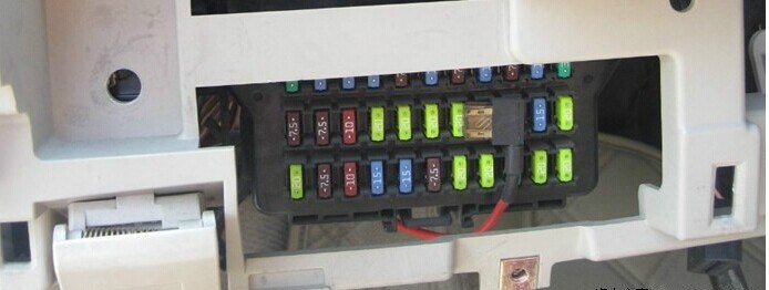 核心产品电子元器件收入同比增长超六成中光防雷上半年营收净利双增(图1)